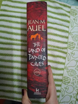 (auel)/land of painted caves