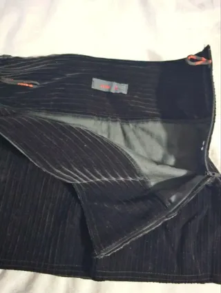 Minigonna Rose D elegante nera velluto a  righe