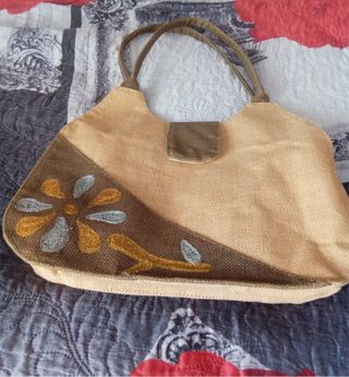 Borsa estiva beige e marrone
