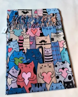 Bufanda gatitos lana viscosa flecos