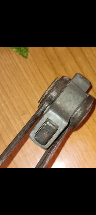 LLAVE INGLESA ANTIGUA FUNCIONA