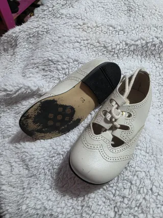 Zapatos de vestir blancos talla 23