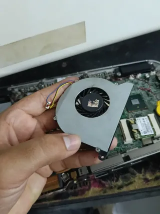 Reparación y mantenimiento de equipos de computo