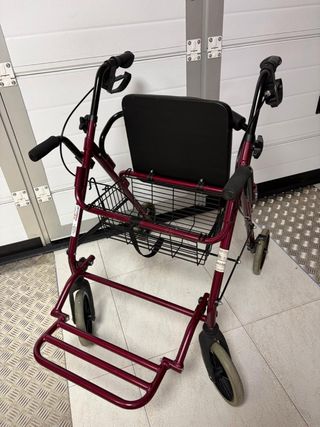 Andador y Silla de Ruedas