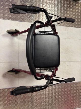 Andador y Silla de Ruedas