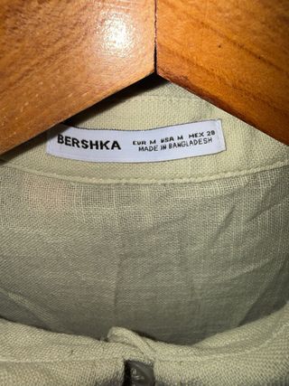 Camisa Bershka amarilla talla M