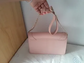 Bolso con  bordado
