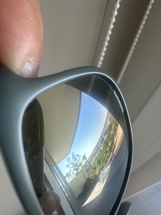 Gafas de Sol Ray-Ban Chromance gris polarizadas.