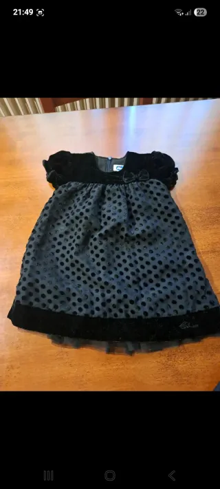 Vestiti bambina: 4 completi Un vestito e una gonna