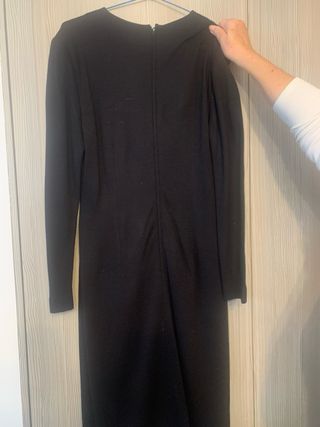 Vestido negro con lazo y pedrería