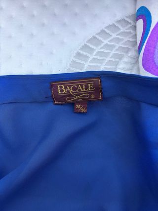 Chaqueta capa azul elegante flor Bacale