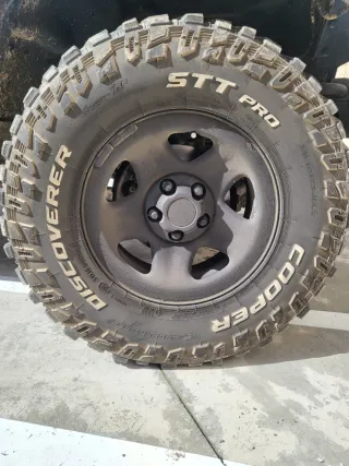 4 llantas + 4 neumaticos