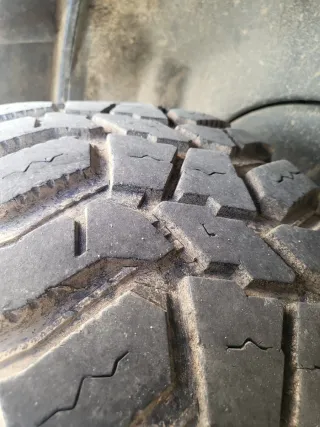 4 llantas + 4 neumaticos