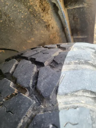 4 llantas + 4 neumaticos