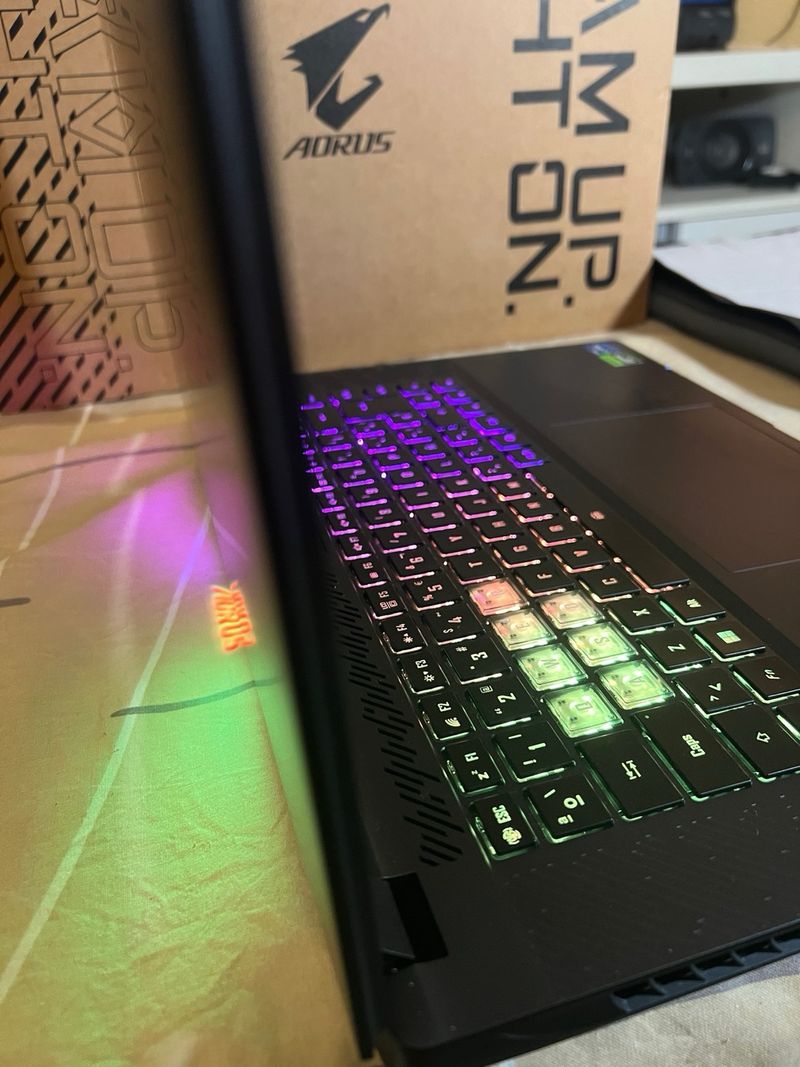 AORUS 16X i7 RTX4060 | Impecable 1 Mes afbeelding 2