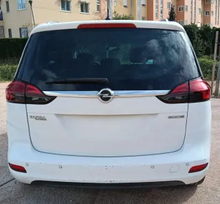 Opel Zafira Tourer 2016