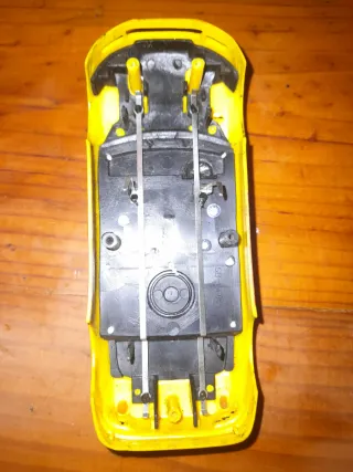 Carrocería Mitsubishi Scalextric Amarilla