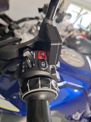 Mando multimedia y GPS BMW