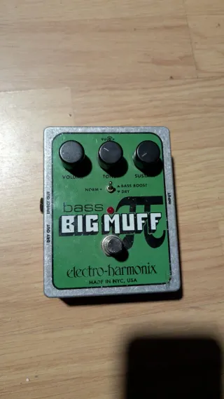 Electro-Harmonix Big Muff Bass