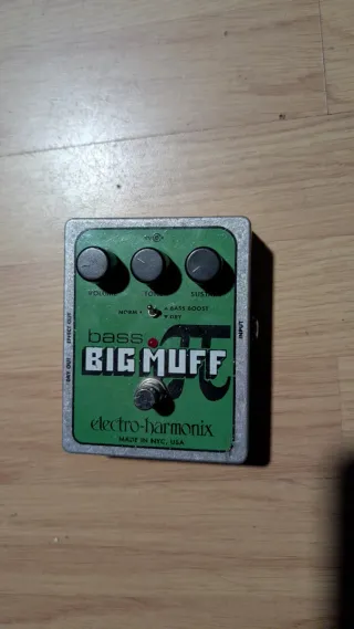 Electro-Harmonix Big Muff Bass