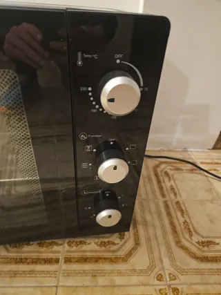 Horno eléctrico negro