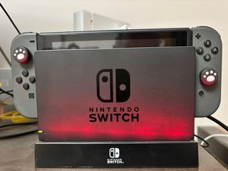 Nintendo Switch Viola/Giallo + Accessori