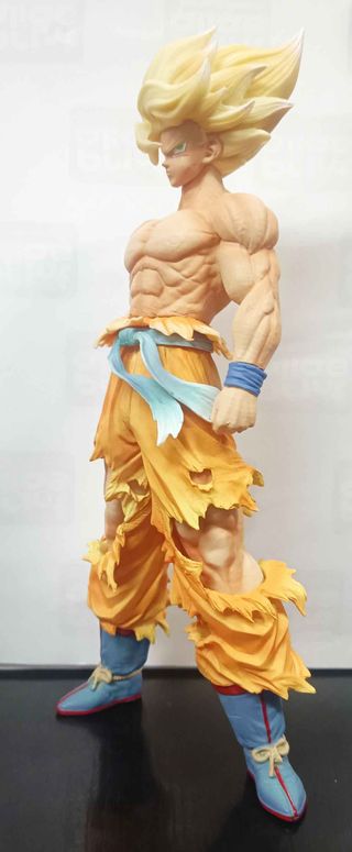 DRAGON BALL Z GOKU SUPER SAIYAN NAMEK 28 cmts PVC
