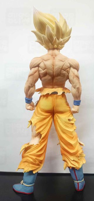 DRAGON BALL Z GOKU SUPER SAIYAN NAMEK 28 cmts PVC