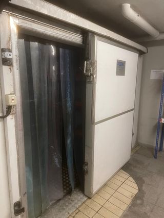 Puerta corredera cámara frigorífica
