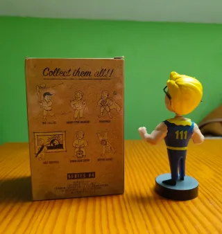 Cabezón Vault Boy Bobblehead Nerd Rage!