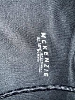 Sudadera McKenzie Negra Original