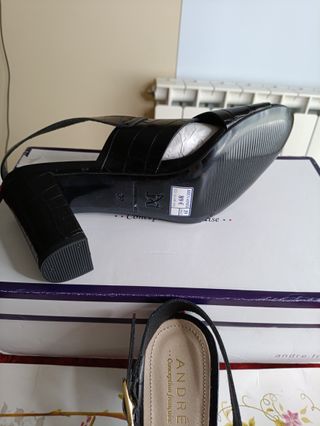 Sandalias negras piel ANDRÉ T.39