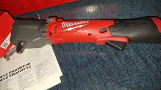 Llave Carraca Milwaukee M12 FUEL 300Nm 1/2