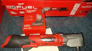 Llave Carraca Milwaukee M12 FUEL 300Nm 1/2