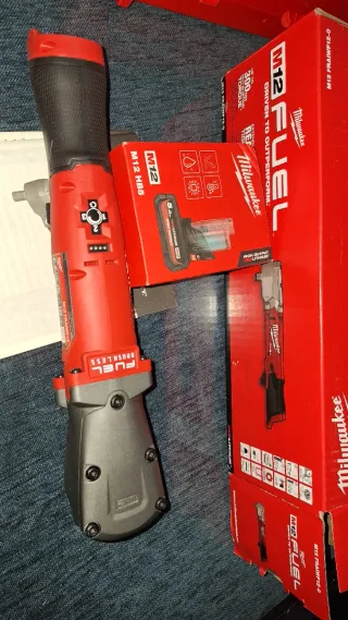 Llave Carraca Milwaukee M12 FUEL 300Nm 1/2