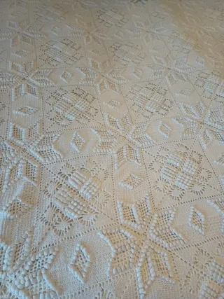 Colcha crochet blanca 245×340 cm Almohada 50×50 cm