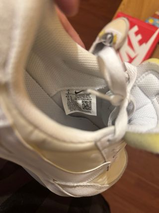 Nike Waffle Debut Beige/Blanco Originales