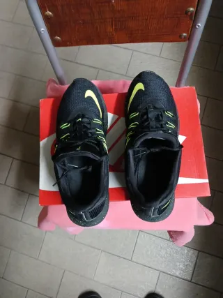 Scarpe Nike Running Uomo Nero/Giallo numero 43
