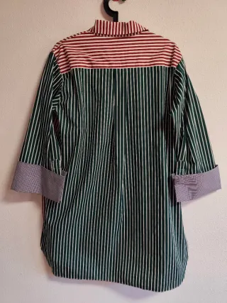 Camisa de chica talla S oversize de zara.
