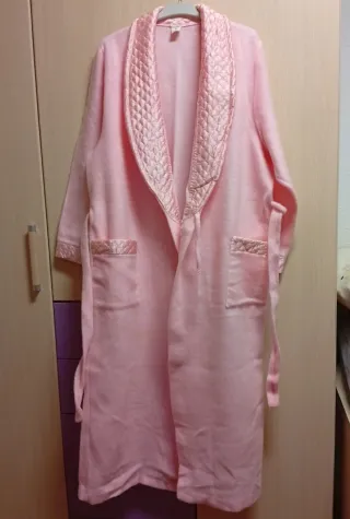 Conjunto Bata y Camisón Rosa