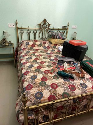 Cama Matrimonio Antigua Barrotes Dorados