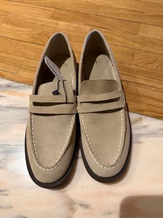 Mocasines de piel Zara beige