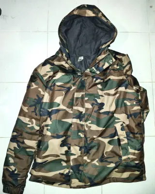 Chaqueta militar camuflaje caza montaña
