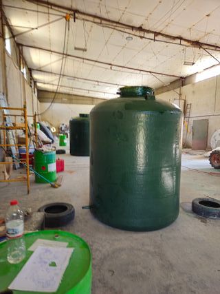 Depósitos de poliéster