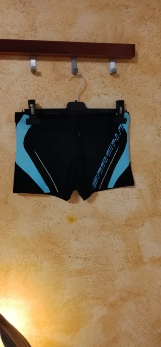 Costume Arena ragazzo nero e turchese