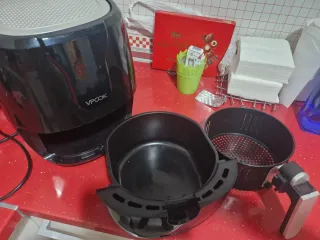 Freidora de aire VPCOOK negra