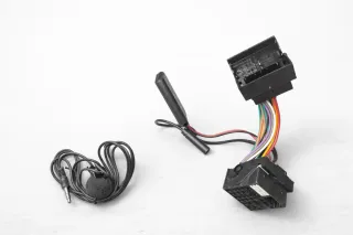 Adaptador Radio Coche Quadlock + Micrófono Bluetoo