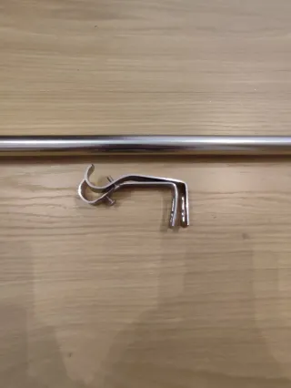 Barra cortinas metal plateado