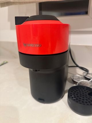 Cafetera Nespresso Vertuo Pop Roja