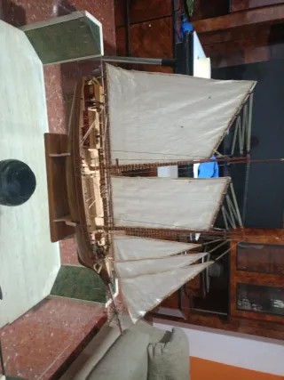 Barco de madera velero maqueta